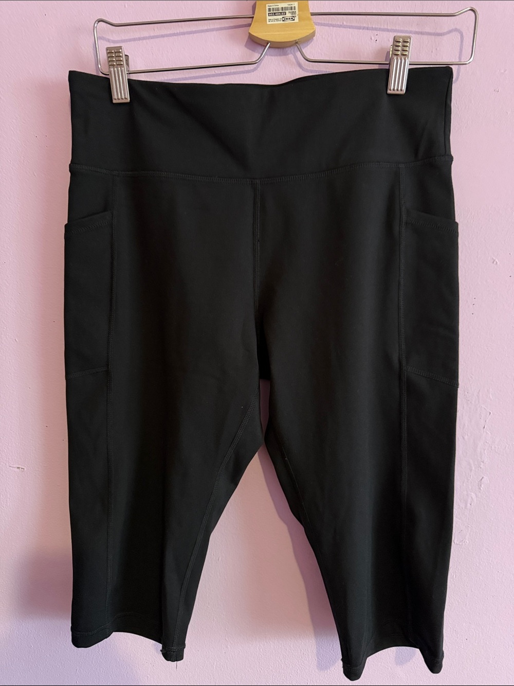 DKNY Black ' Performance Pocket Leggings - Picture 2 of 3